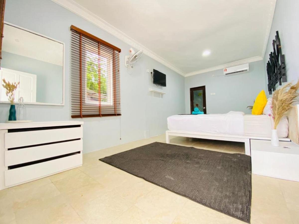Fat Mermaid Guesthouse Pantai Cenang  Dış mekan fotoğraf