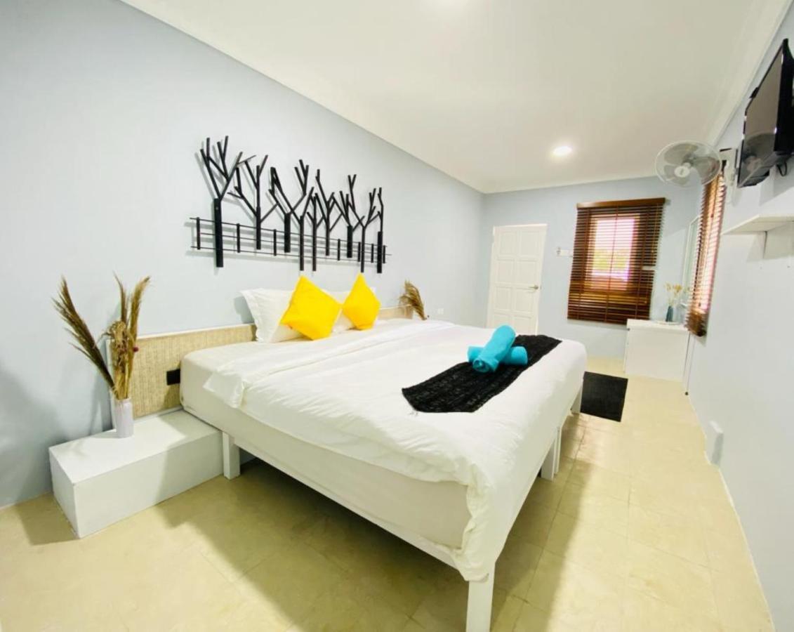Fat Mermaid Guesthouse Pantai Cenang  Dış mekan fotoğraf