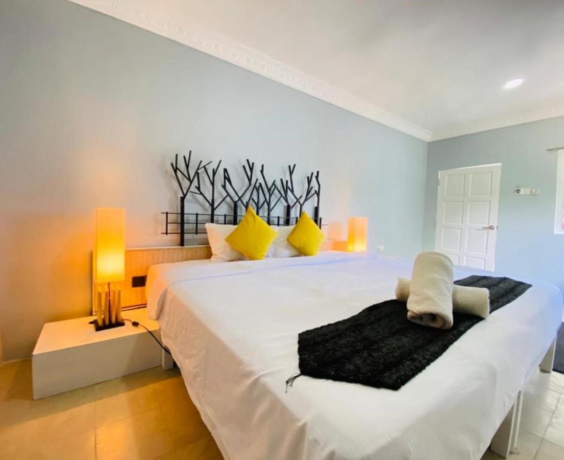 Fat Mermaid Guesthouse Pantai Cenang  Dış mekan fotoğraf