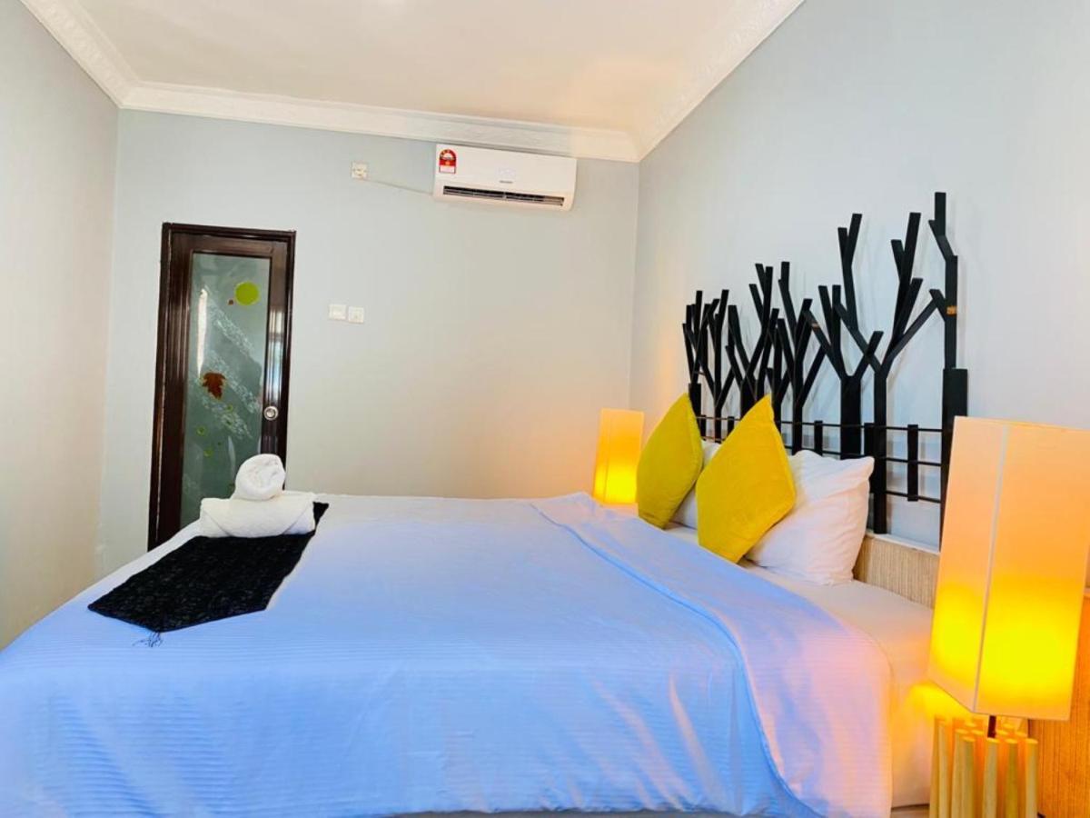 Fat Mermaid Guesthouse Pantai Cenang  Dış mekan fotoğraf